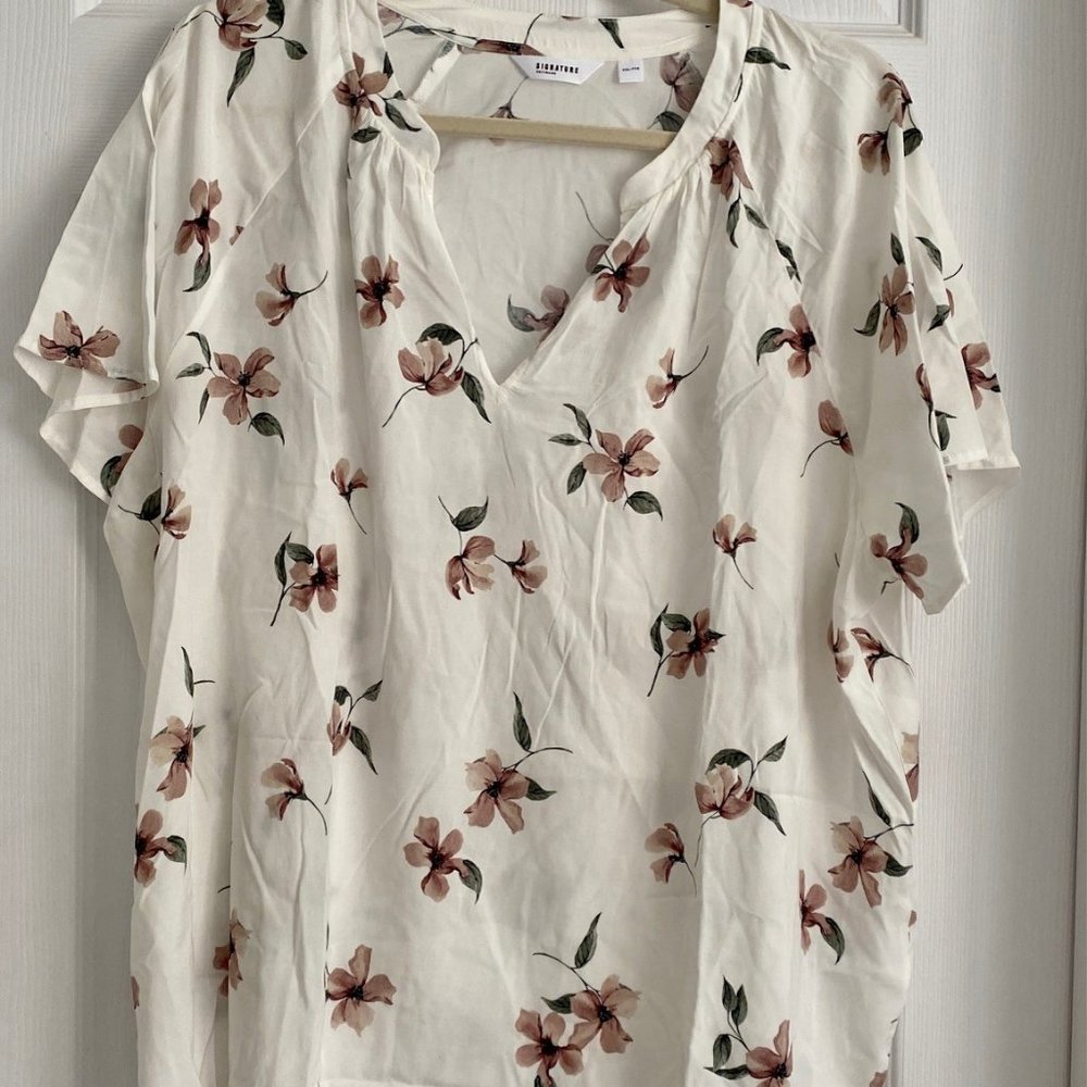 Reitmans Women's lightweight short sleeve blouse w floral design Plus size XXL